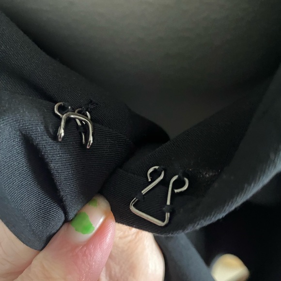 Tahari black jacket over sized collar eye hook closure waterfall front size S - Picture 5 of 8